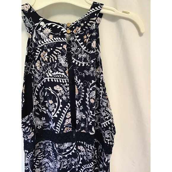 Emerald Sundae Halter High Neck Maxi Dress Keyhole Cutout M Feminine Trave lChic - Picture 3 of 8